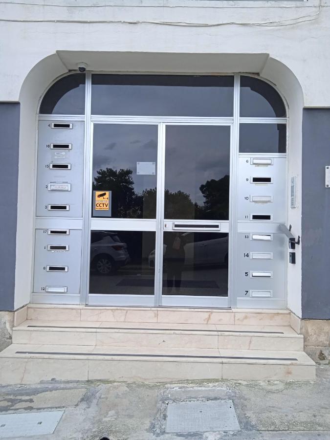 University Area Msida Bagian luar foto